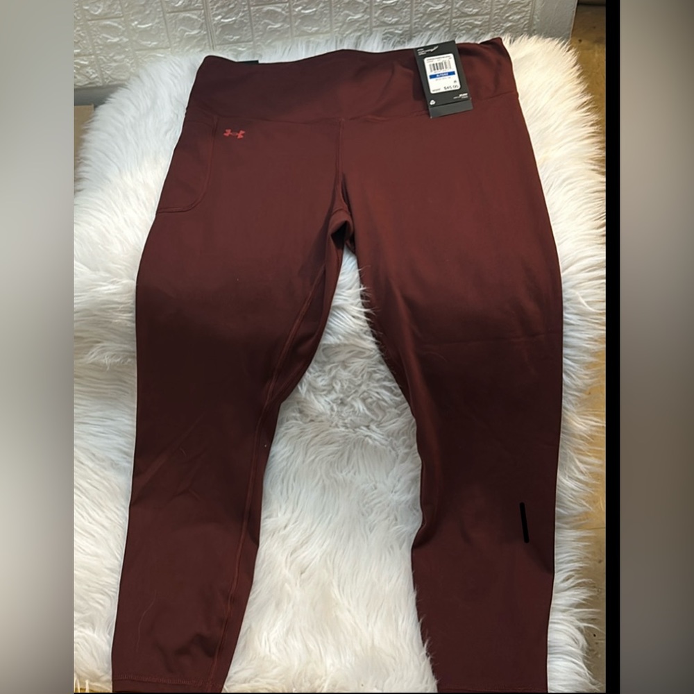 Under Armour, women’s motion, ankle leg fitted leggings